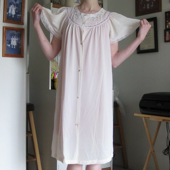 jcpenney Intimates & Sleepwear Vintage 7s Jcpenney Misses Cream